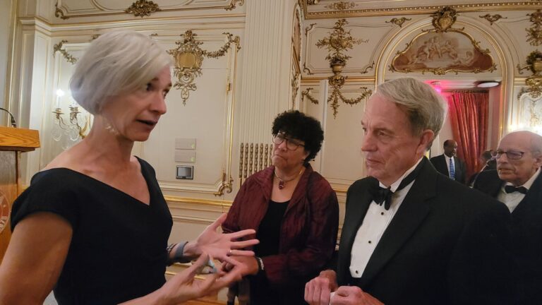 Image of Jennifer Doudna and Alexander ("Zan") Fleming from a previous meeting on healthy longevity by the Kitalys Institute